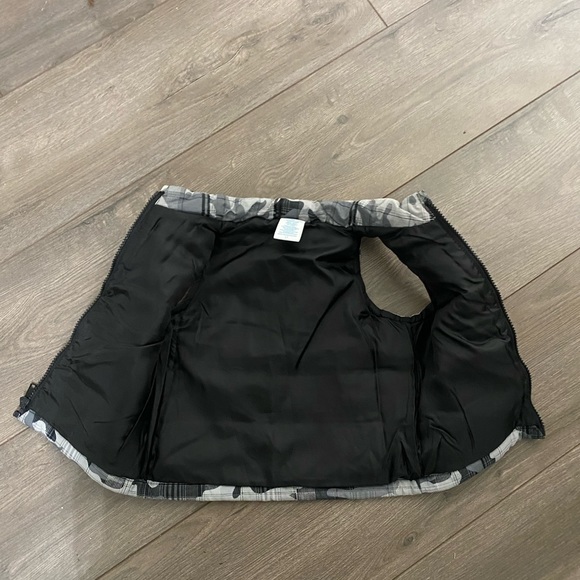 Toddler puffer vest - Picture 2 of 3